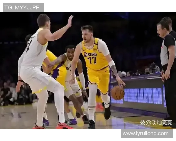 小牛与湖人季后赛精彩对决全场录像回放分析与精彩瞬间回顾