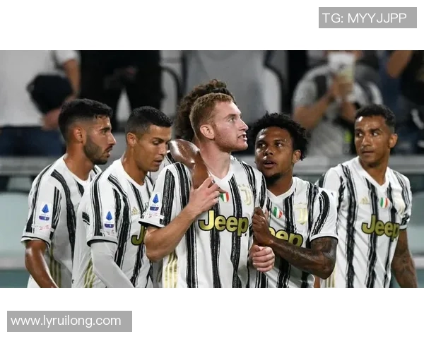 巴塞罗那与尤文图斯首发阵容对比分析及战术解析