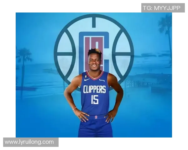 火箭与快船激战正酣16-17赛季精彩对决回顾与分析