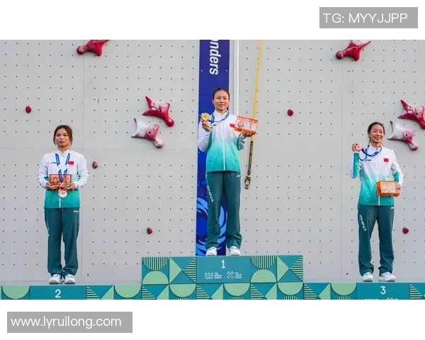 成都攀岩队的战术控制体系与攀岩技巧的深度融合探讨MBA