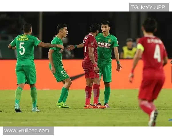 2018年国安与上港激战七月二十五日精彩回顾与赛后分析