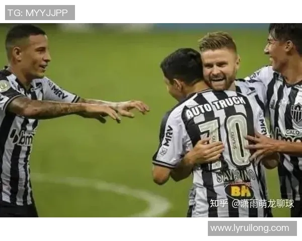 米内罗与塞阿拉激战正酣谁能在这场对决中笑到最后