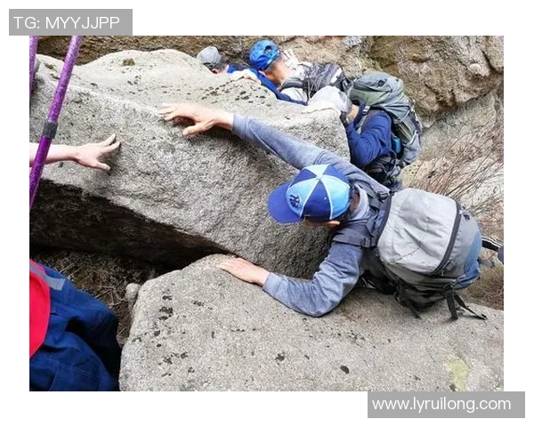 飓风队与拉普大学激战正酣谁能在这场较量中脱颖而出